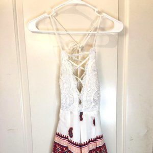 Solaris Style - Romper - Size Small